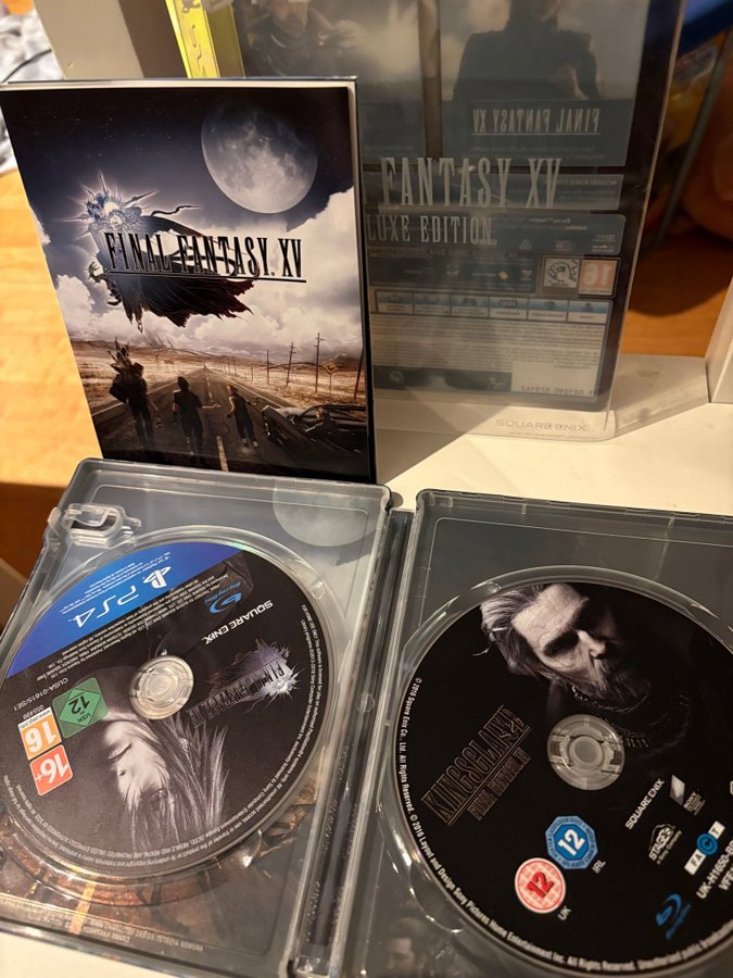 PlayStation 4 Final Fantasy XV LUNA Limited Edi.. | Köp på Tradera