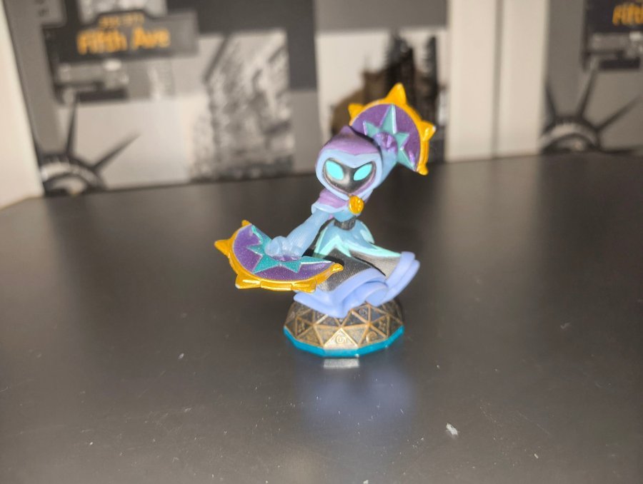 Skylanders Enchanted Star Strike Lightcore Activision Swap Force in