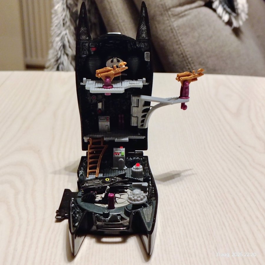 Se produkter som liknar Kenner Batman forever på Tradera