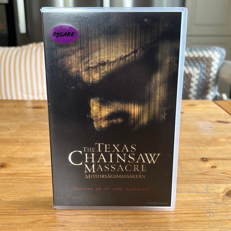 Se produkter som liknar The Texas Chainsaw Massacre VHS på Tradera