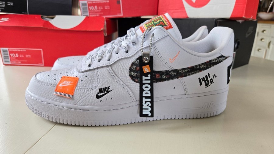 Se produkter som liknar Nike Air Force 1, 07 PRM på Tradera