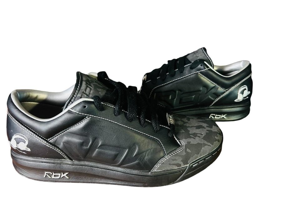 Se produkter som liknar Unika Herr Storlek 44,5 på Tradera