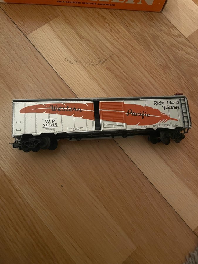 Se produkter som liknar Märklin 4571 American Covered.. på Tradera ...