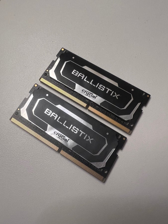 Crucial Ballistix 32GB (2x 16GB) DDR4-3200 SODI.. | Köp på Tradera