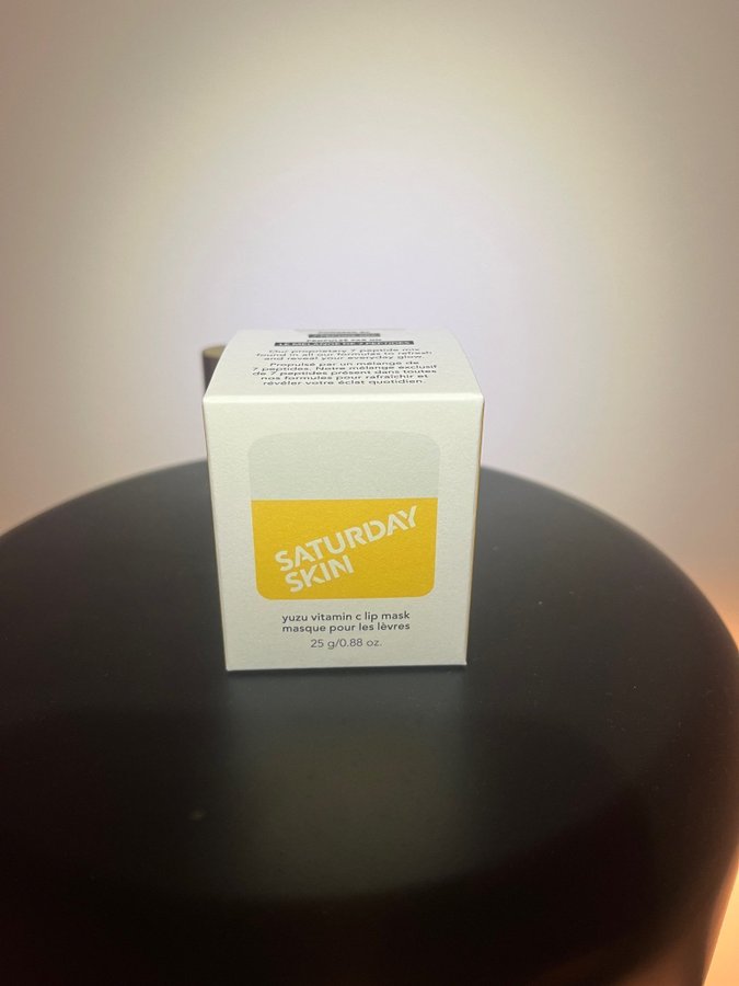 Se produkter som liknar Saturday Skin Yuzu Vitamin C .. p Tradera  (713335554)