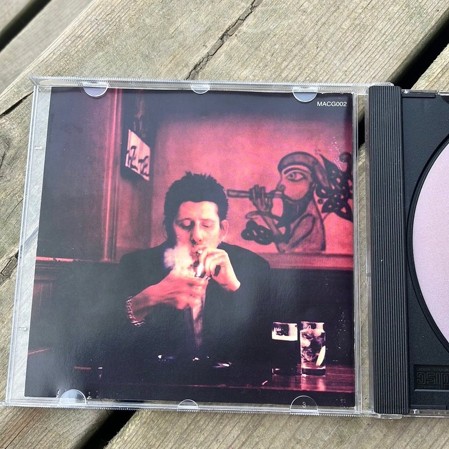 Se produkter som liknar Shane MacGowan & The Popes - .. på