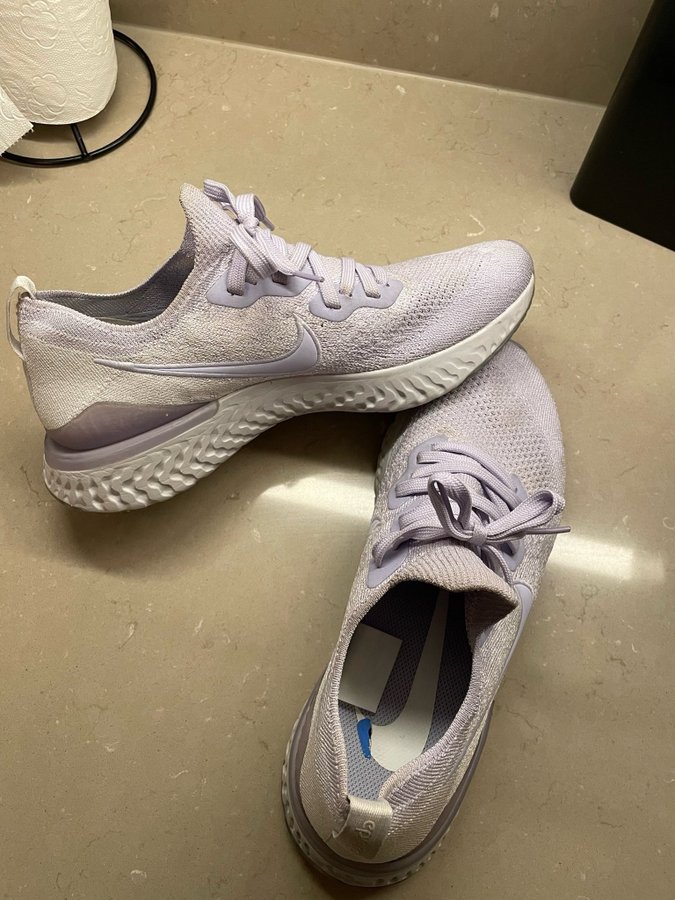 Nike Epic React Flyknit traningssko Lila Kop pa Tradera 652243912