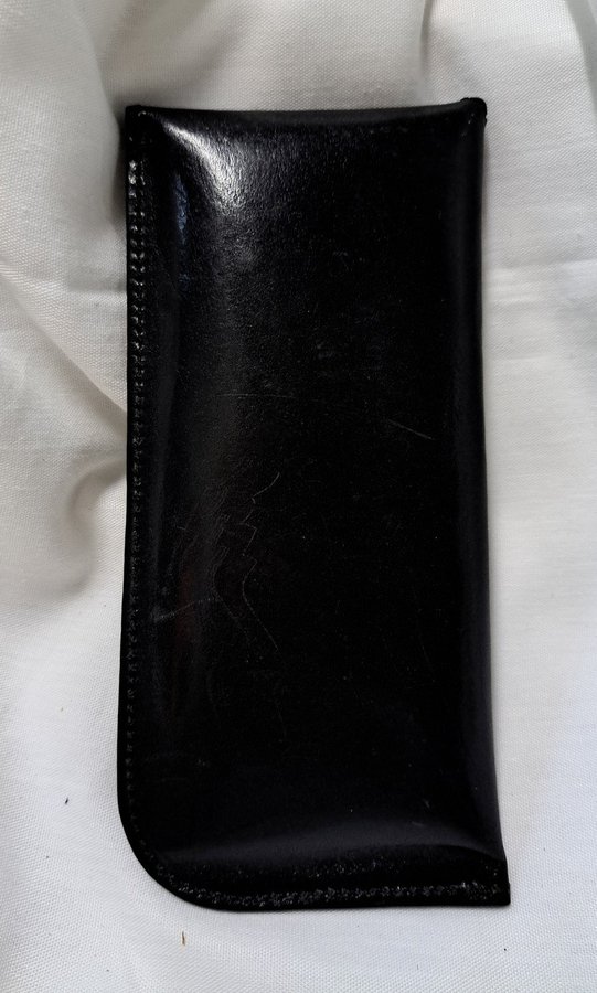 Black leather 2024 pencil pouch