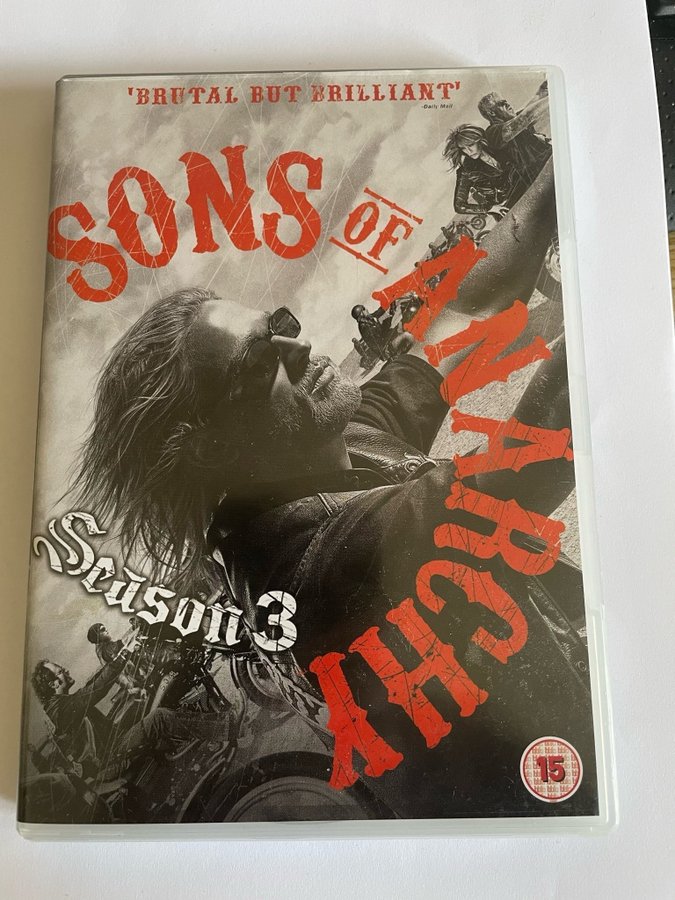 Se produkter som liknar Sons of Anarchy Säsong på Tradera