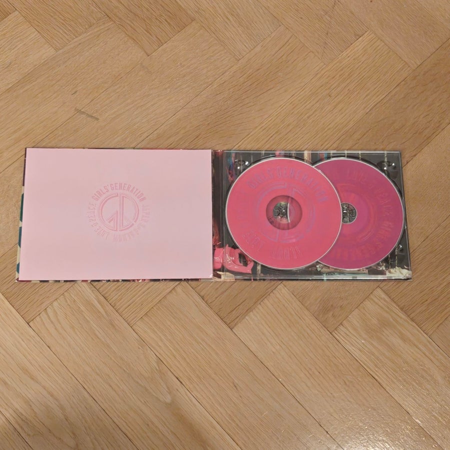 Girls' Generation / SNSD Love & Peace Jpop Album | Köp på Tradera