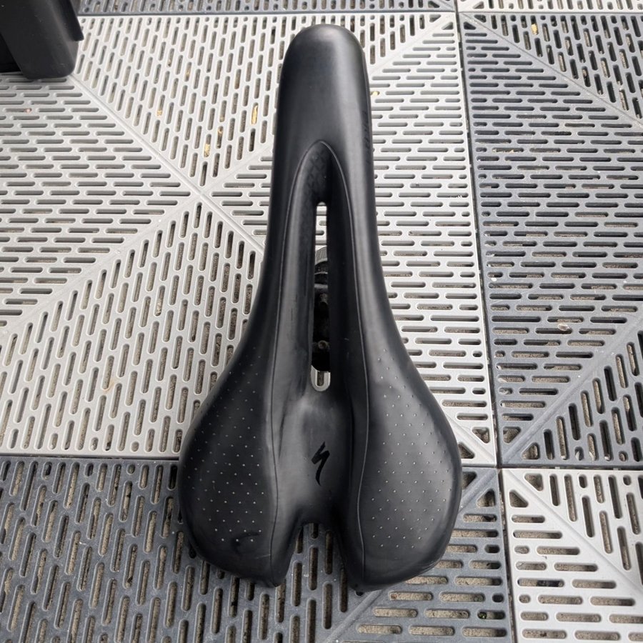 Body Geometry Specialized Lithia Specialized Lithia Comp Gel 143mm