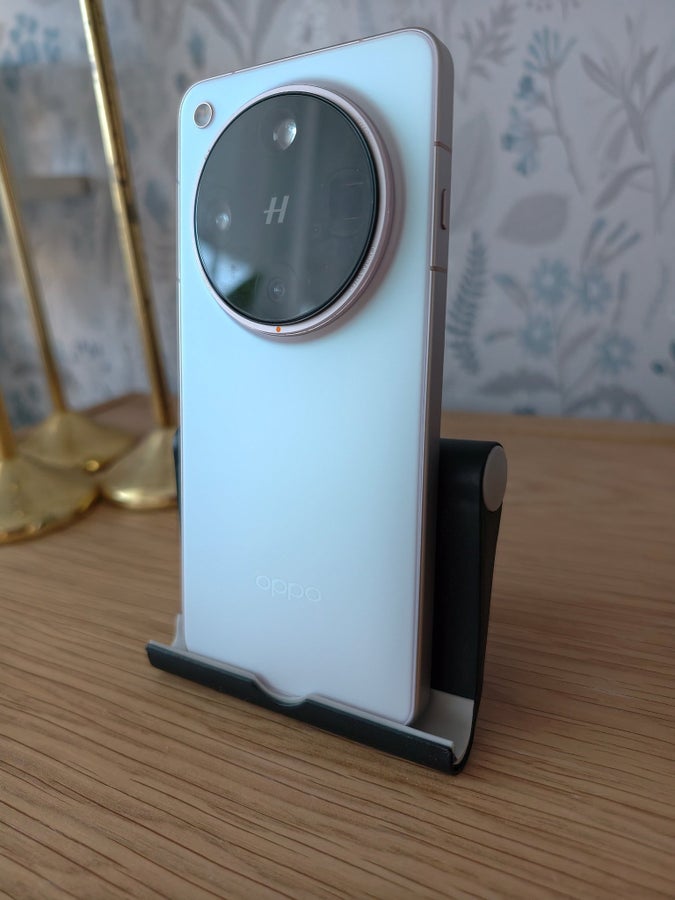 Oppo Find X8 Ultra 16/512 Vit | Köp på Tradera (737013342)