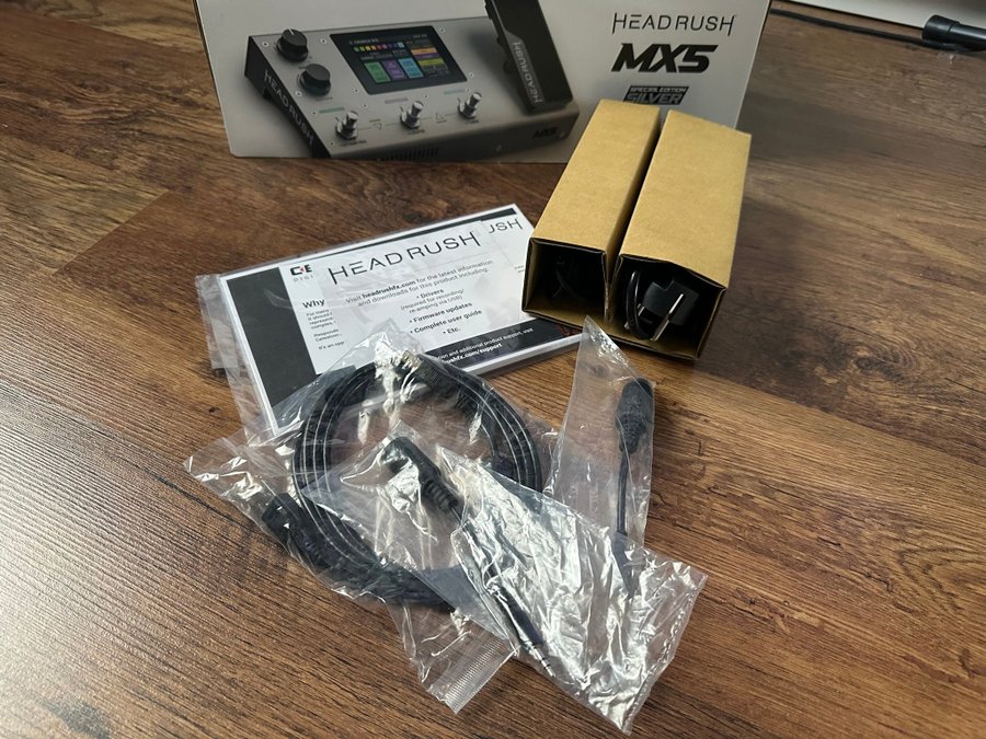 HeadRush MX5 Silver Special Edition | Köp på Tradera (697832051)