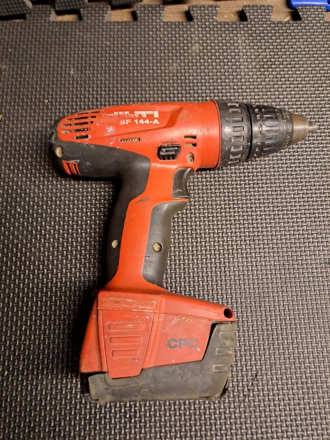 Hilti SF 144 A Skruvdragare med ett batteri