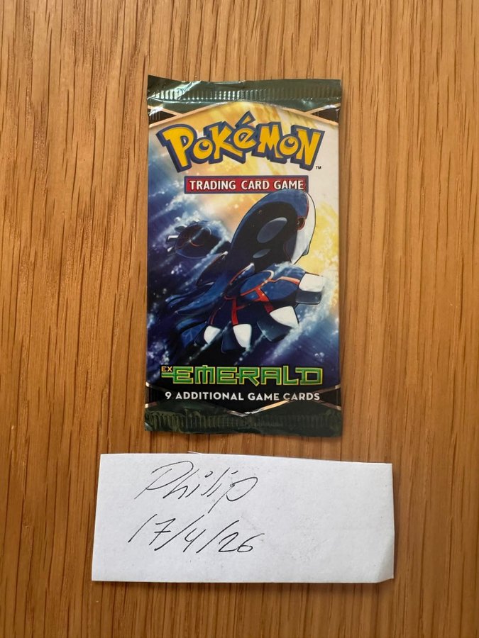 Se produkter som liknar Pokmon EX Emerald Booster Pa.. p Tradera (727367232) Se produkter som liknar Pokmon EX Emerald Booster Pa.. p Tradera (727367232)