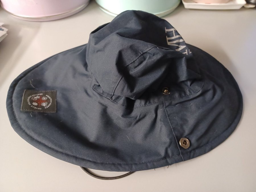 STORMHATT MOUNTAIN HORSE JUNIOR NY Köp på Tradera (694725177)