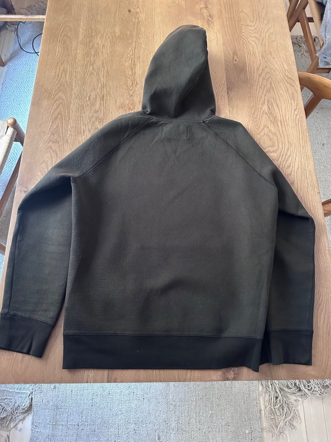 Se produkter som liknar Our Legacy Work Shop Olive på Tradera