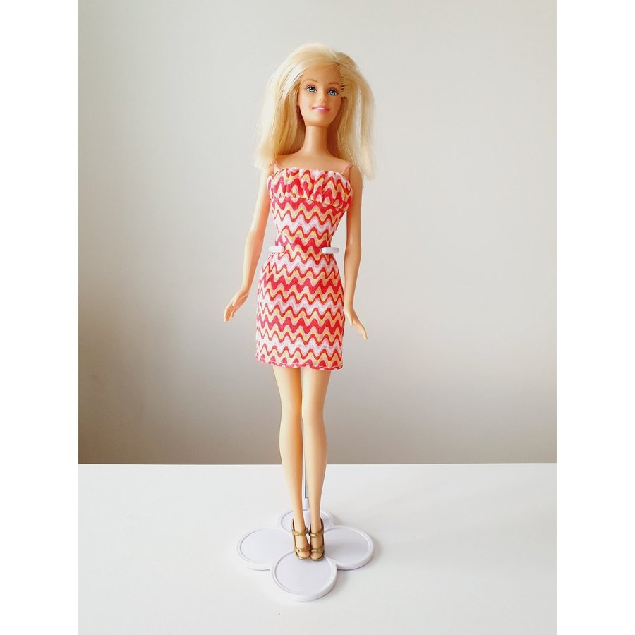 Barbie chic 2004 hotsell