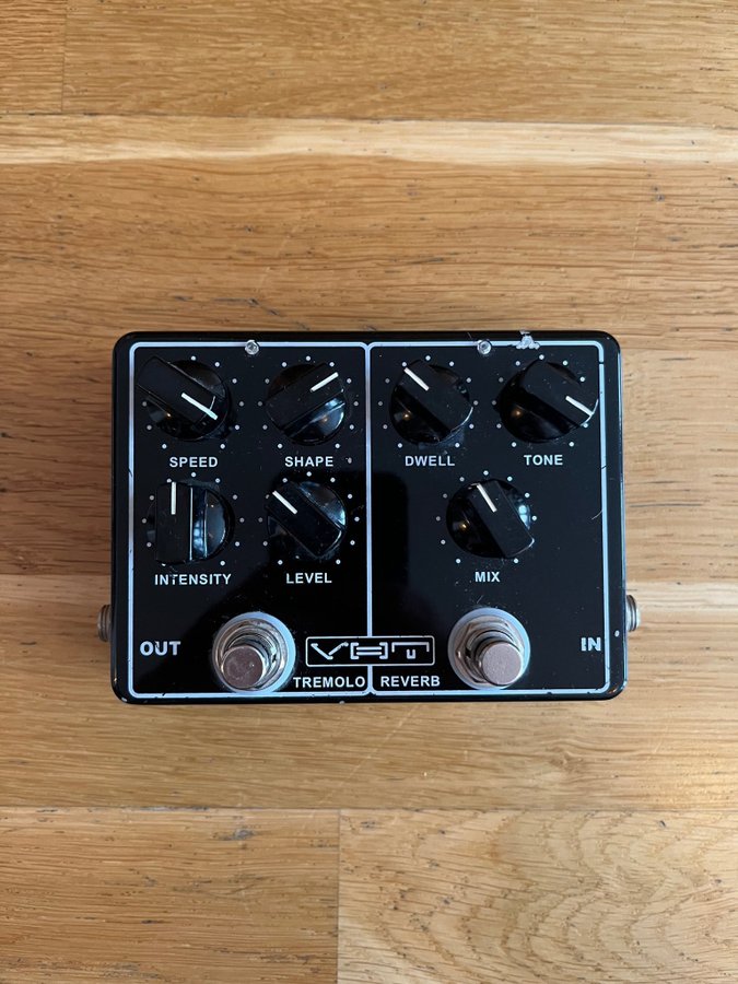 ギター VHT Melo-Verb Tremolo+Reverb Pedal AV-MV1 — VHT AMPLIFIERS