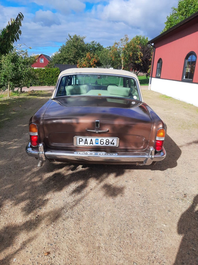 Rolls-Royce Silver 1975, photo 6 of 15