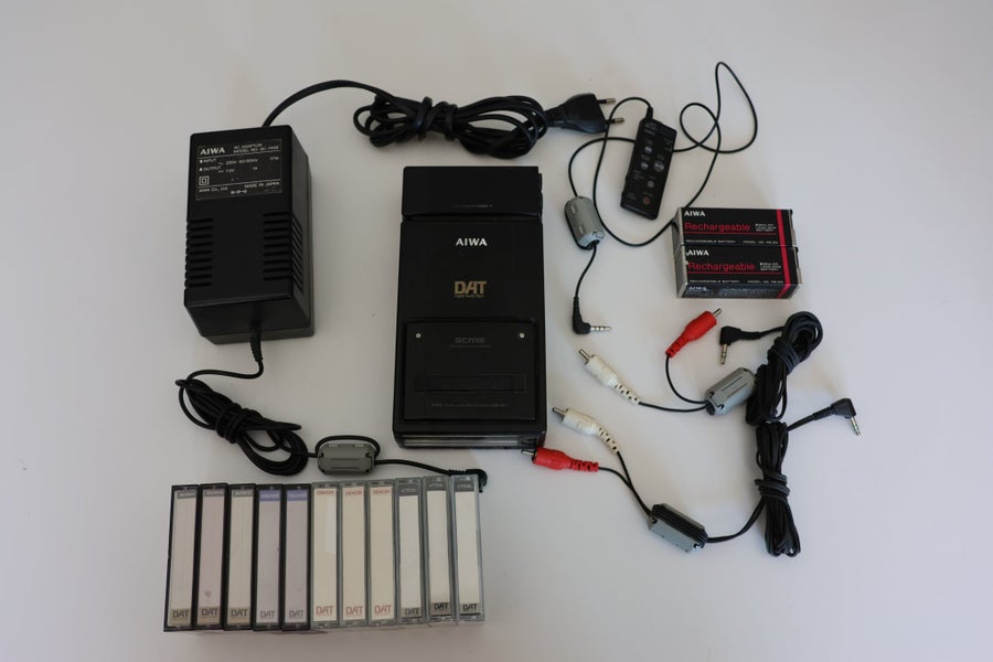 AIWA HD-S1 DAT-spelare med tillbehör och 10 DAT.. | Köp på Tradera