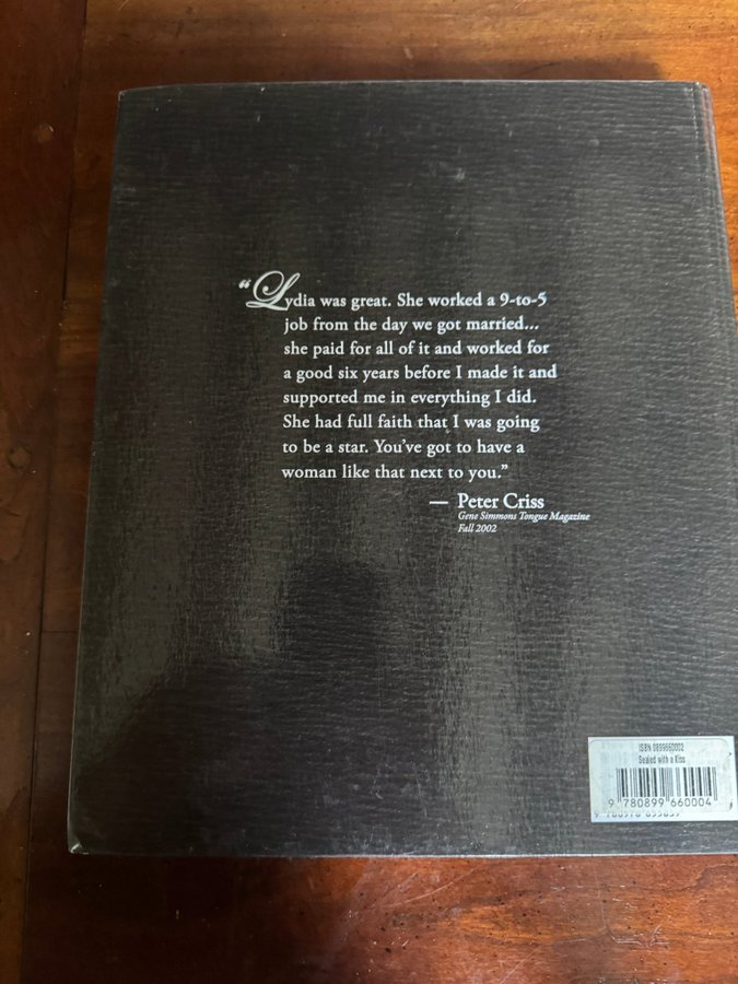 Sealed with a Kiss by Lydia Criss, 2012 Expande.. | Köp på Tradera