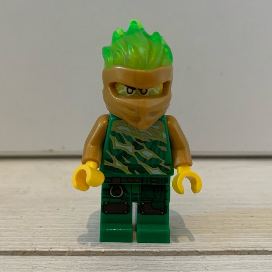 Lego ninjago deepstone inoltre lloyd
