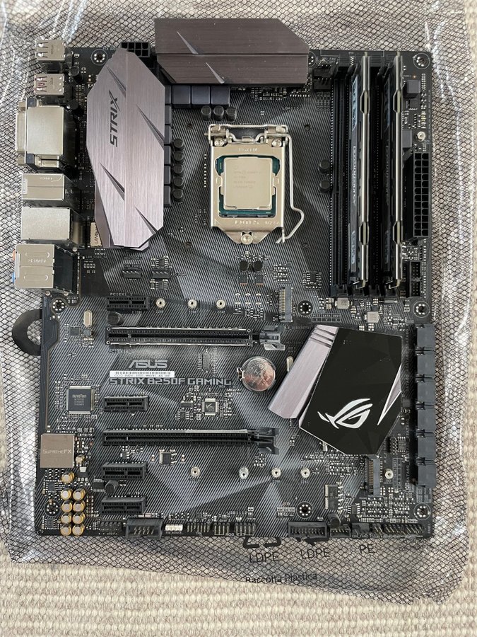 CPU Core i7 7700 STRIX B250F GAMING RAM16GB ROG STRIX B250F GAMING | Motherboards | ROG Global