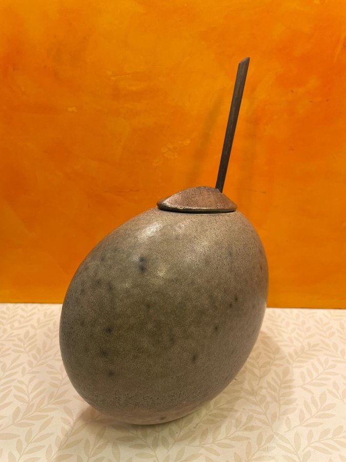 PAUL HOFF , URNA MED LOCK, GUSTAVSBERG, Studioh.. Köp på Tradera