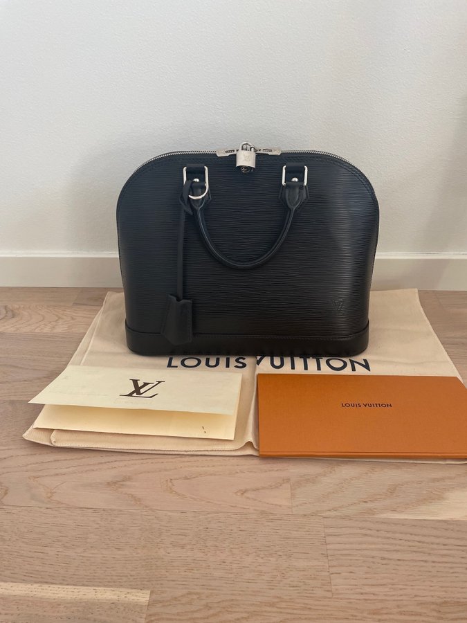 lv alma pm size