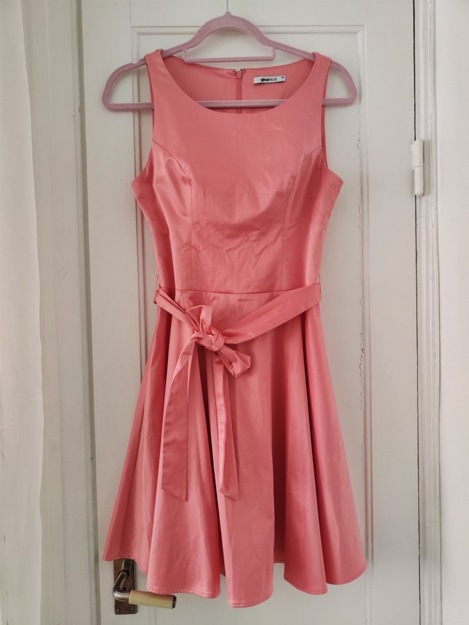 Gina Tricot rosa klnning, storlek 36 | Kp p Tradera (730059832) Gina Tricot rosa klnning, storlek 36 | Kp p Tradera (730059832)