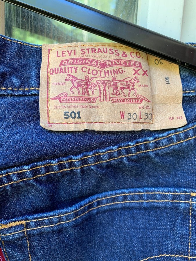levi's 30