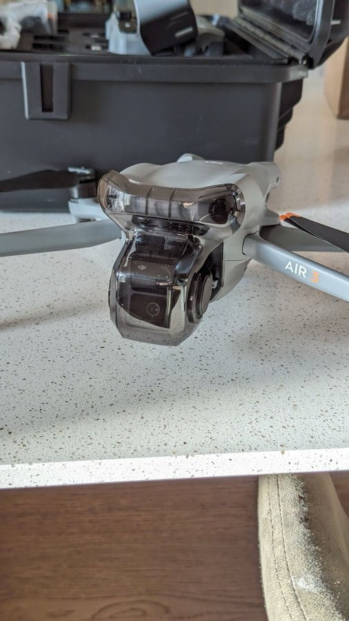 Dji Air 3 fly more combo Köp på Tradera (649150892)