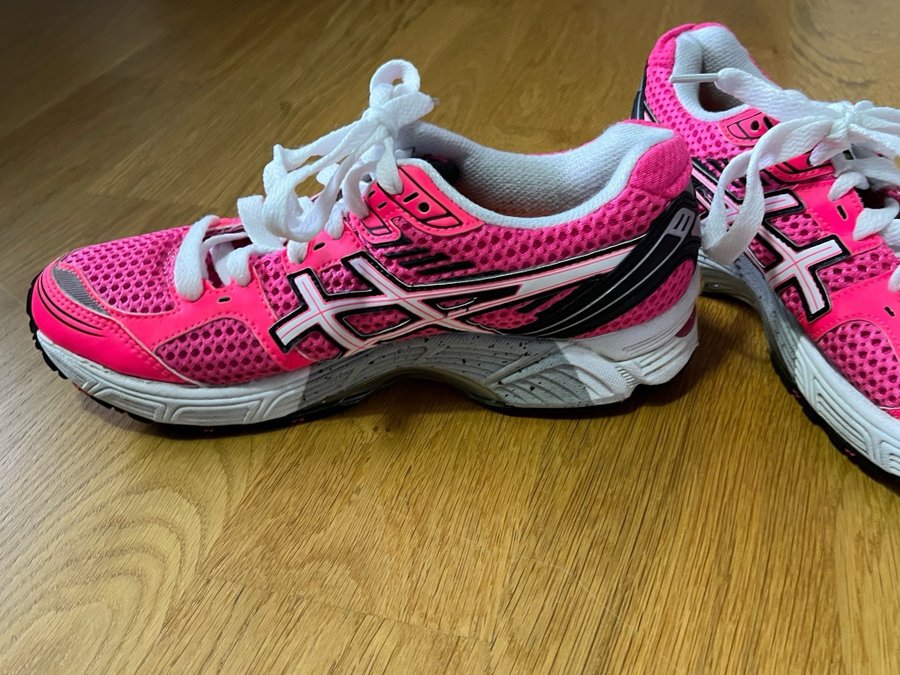 Asics m gel convector sale
