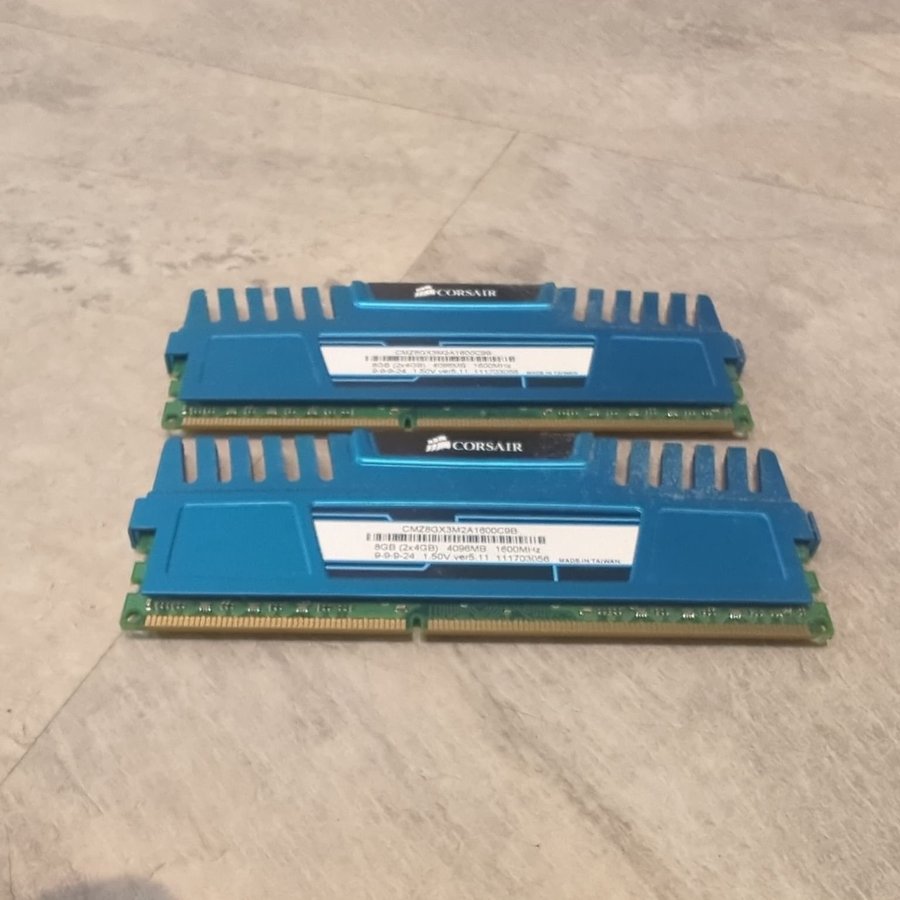 Corsair CMZ8GX3M2A1600C9B 8GB 2x4GB 1600MHz Kop pa Tradera 643020650