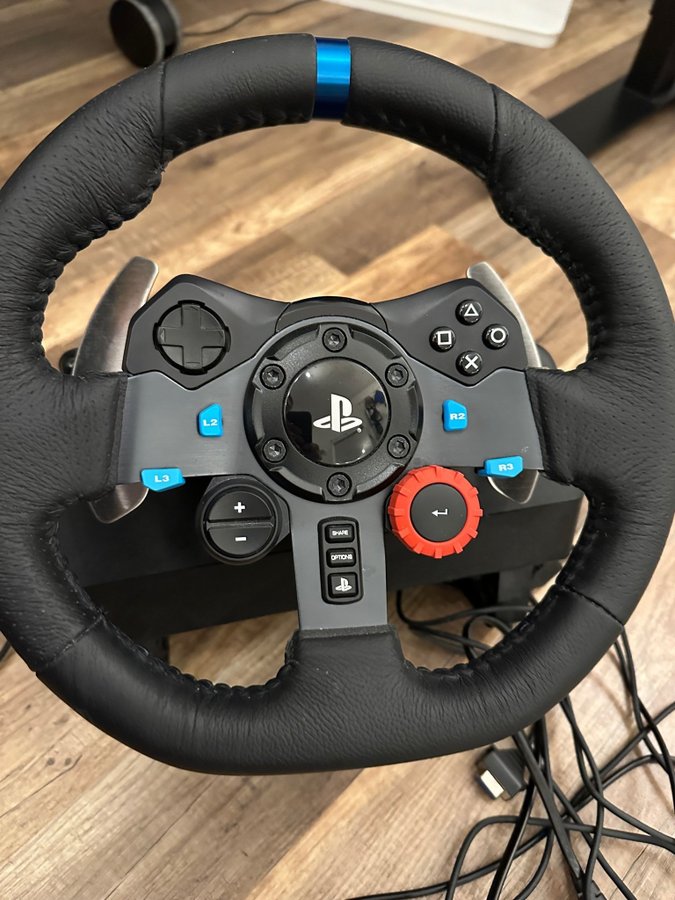 Se produkter som liknar Logitech g29 ratt (Växel spak) på Tradera