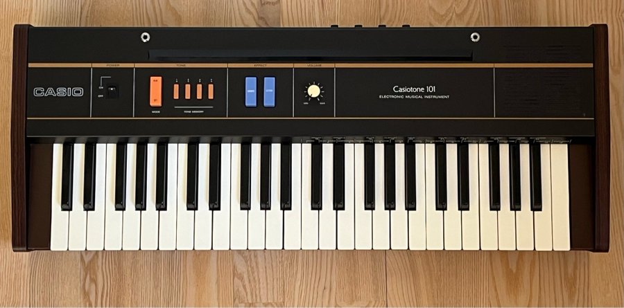 Se produkter som liknar Casio Casiotone 101 pa Tradera 648726985