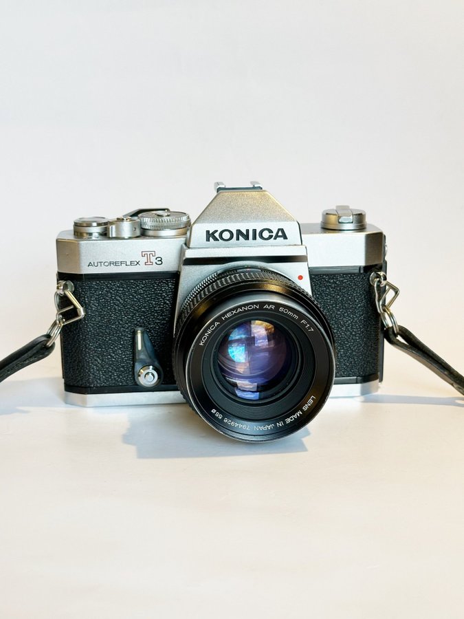 フィルムカメラ KONICA AUTOREFLEX T3 HEXANON AR 50mm Konica Autoreflex T3 mit Hexanon AR 50mm f/1,7 – #521255