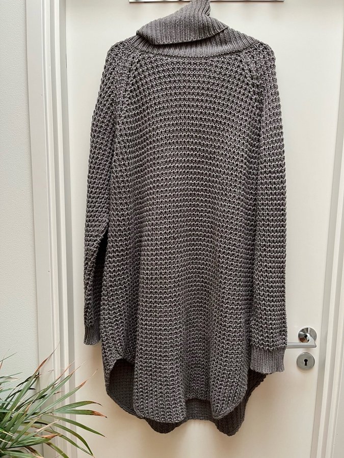 Se produkter som liknar HOPE grand sweater gra pa Tradera 646177530