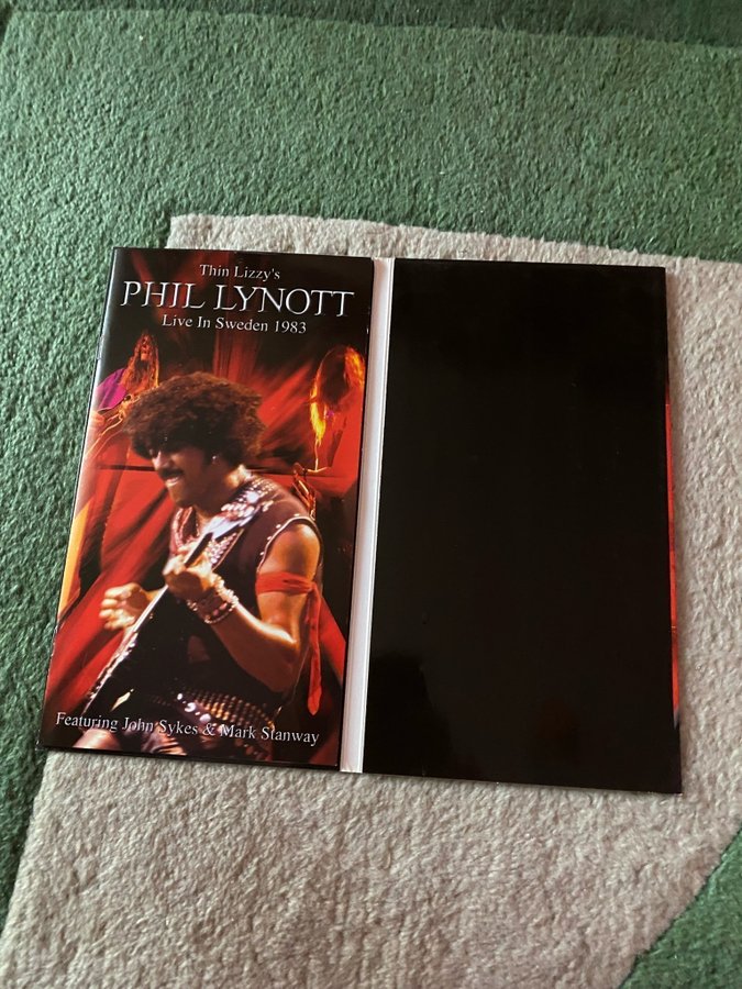 Se produkter som liknar Thin Lizzy's Phil Lynott - Li.. på Tradera