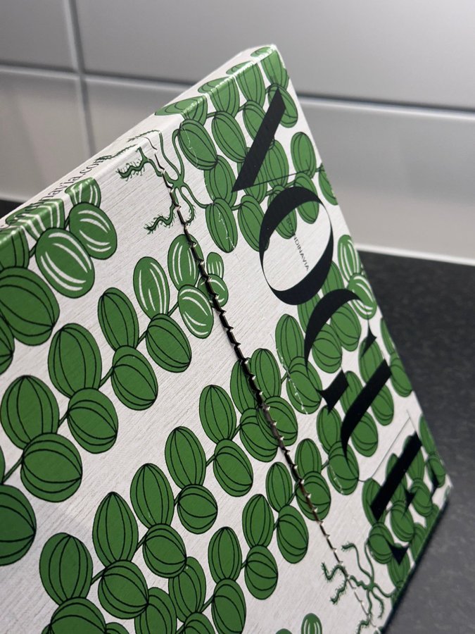 Se produkter som liknar Vogue Scandinavia Aug-Sep Iss.. på Tradera