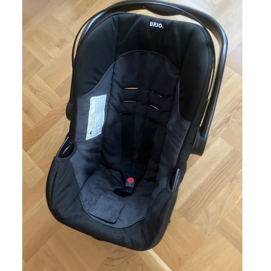 Brio babyskydd top