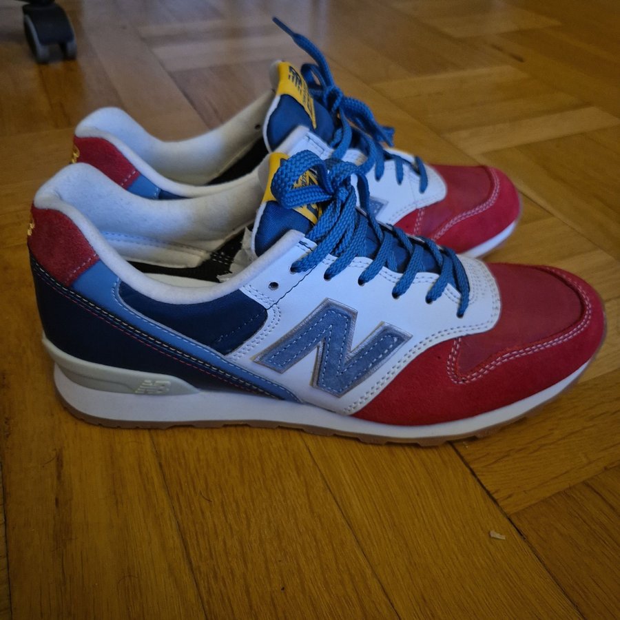 New Balance 996 Sneakers Rod Bla Vit Storlek 40 5