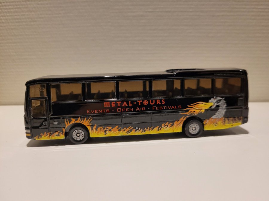 Se produkter som liknar SIKU Metal Tours Buss på Tradera (696204833)