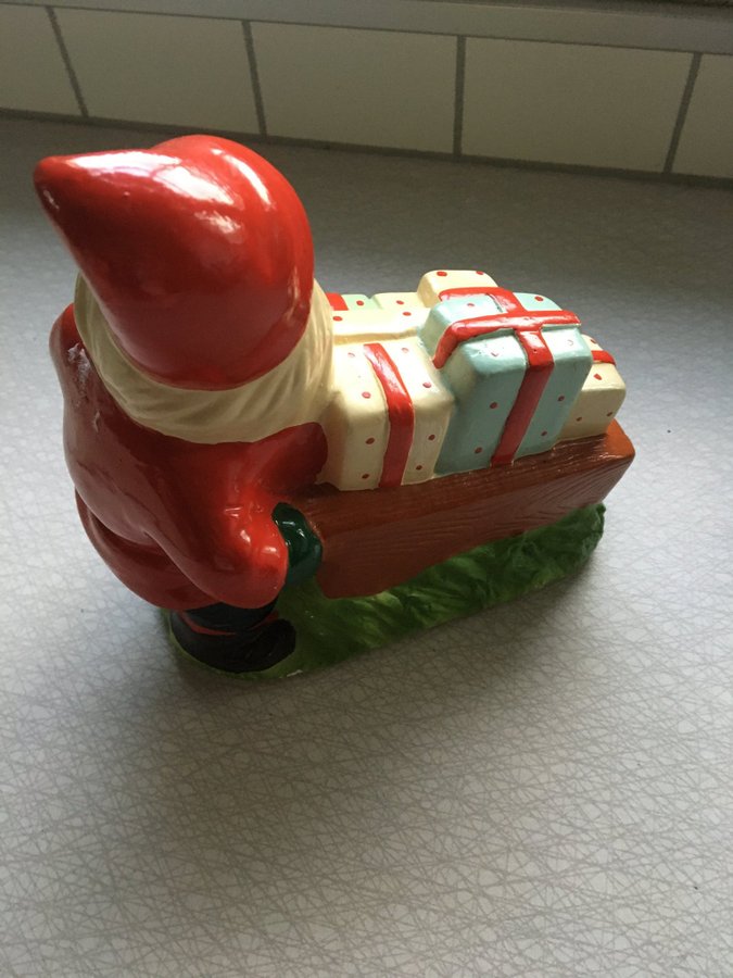 Tomte med Julklappar Äldre Gips Köp på Tradera (611780900)