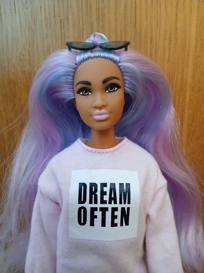 Dream Often Barbie Fashionistas 136 Fashionistas 136 Clearance