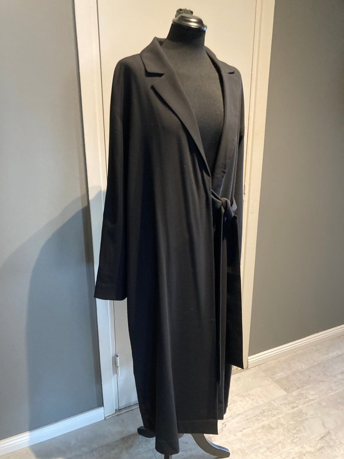 Miro coat weekday sale