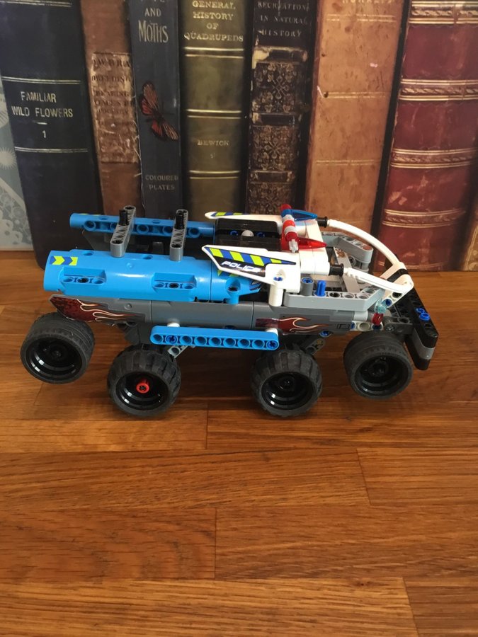 Lego com technic 42090 and 42091 hotsell