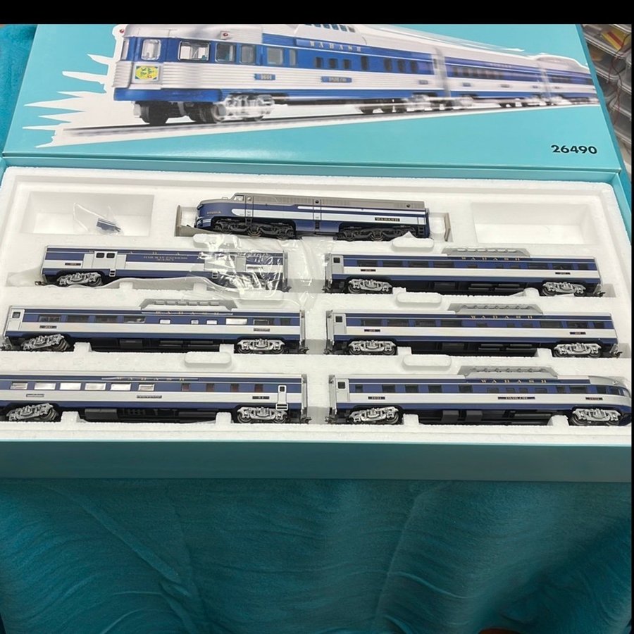 Se produkter som liknar Märklin 26490 THE BLUE BIRD D.. på Tradera