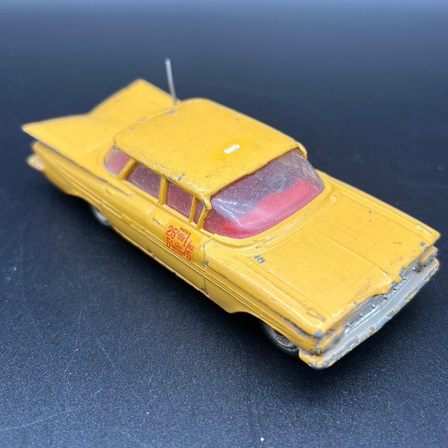 Corgi Toys 221 